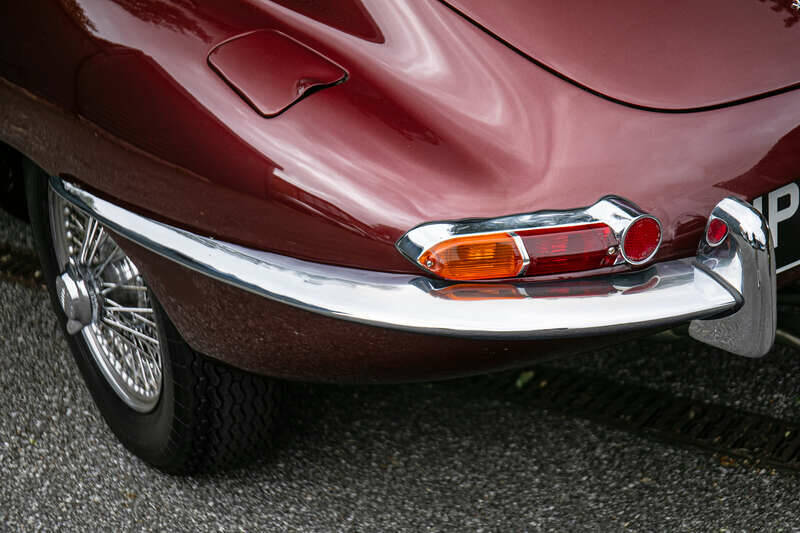 Image 38/40 de Jaguar Type E 4.2 (1967)