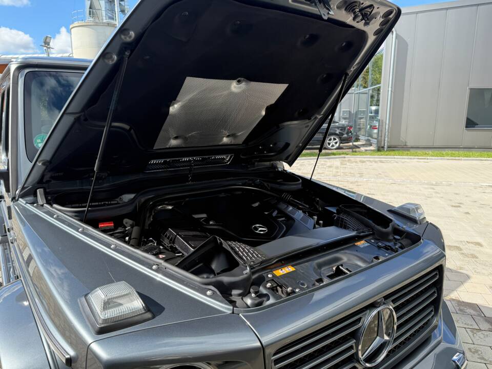 Image 25/30 of Mercedes-Benz G 500 (kurz) (2018)