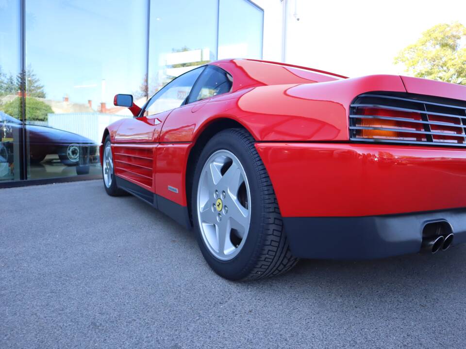 Afbeelding 10/23 van Ferrari 348 TB (1990)