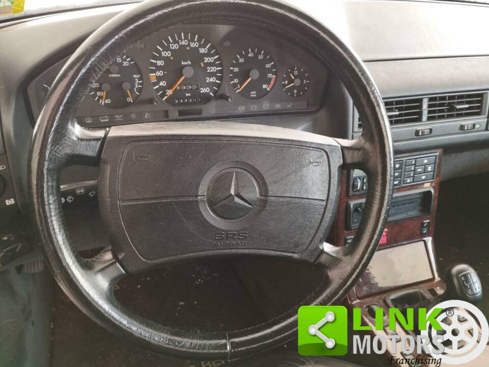 Afbeelding 9/10 van Mercedes-Benz 300 SL-24 (1991)