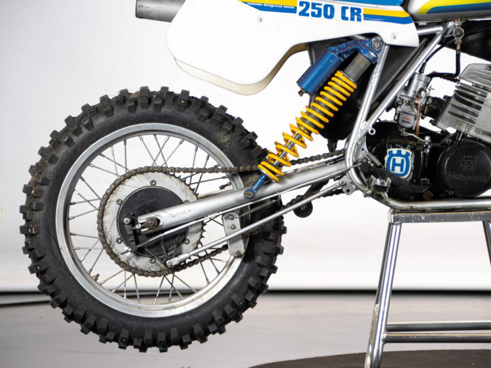 Immagine 32/48 di Husqvarna CR 250 (1983)