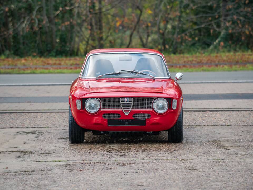 Image 2/31 of Alfa Romeo Giulia Sprint GTA (1966)