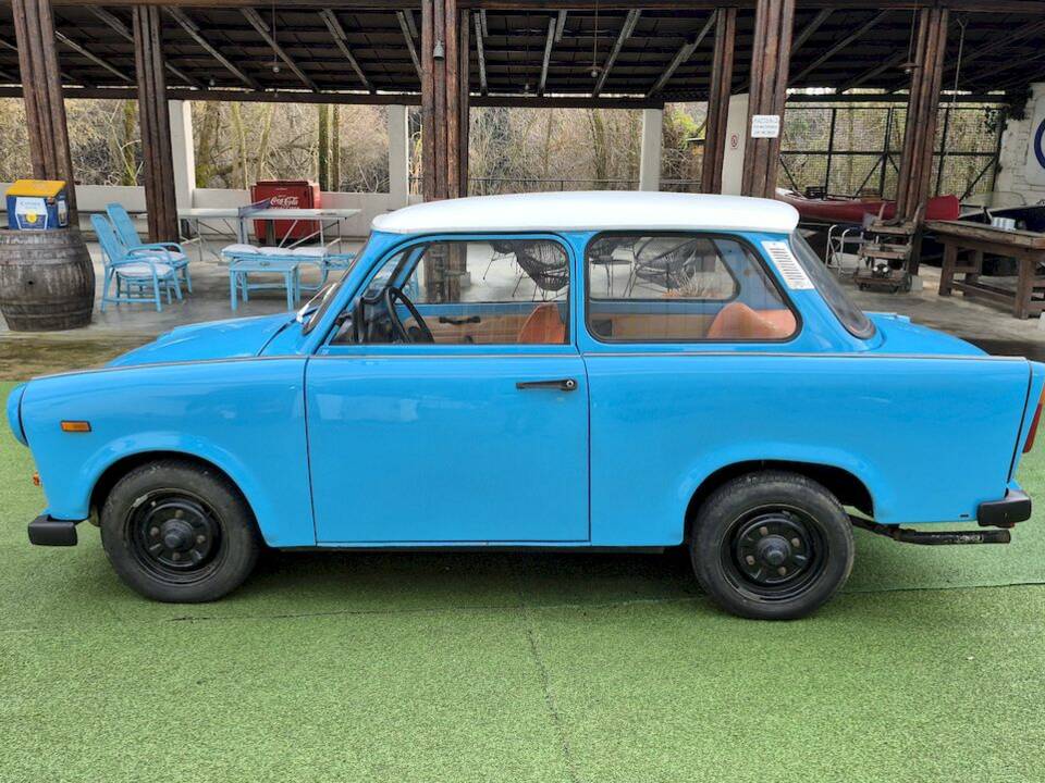 Image 23/45 of Trabant 601 (1966)