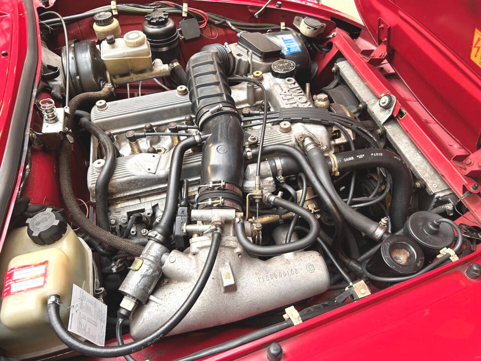 Image 18/27 of Alfa Romeo 2.0 Spider (1992)