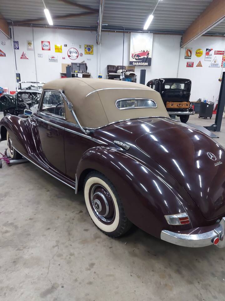 Bild 11/46 von Mercedes-Benz 220 Cabriolet A (1953)