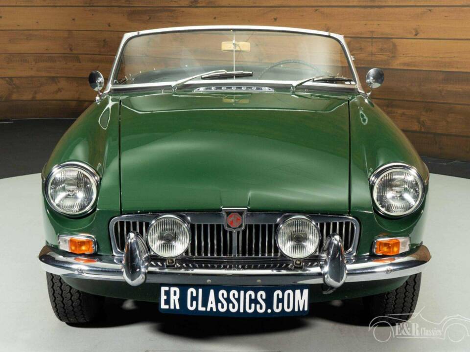 Image 17/19 de MG MGB (1966)