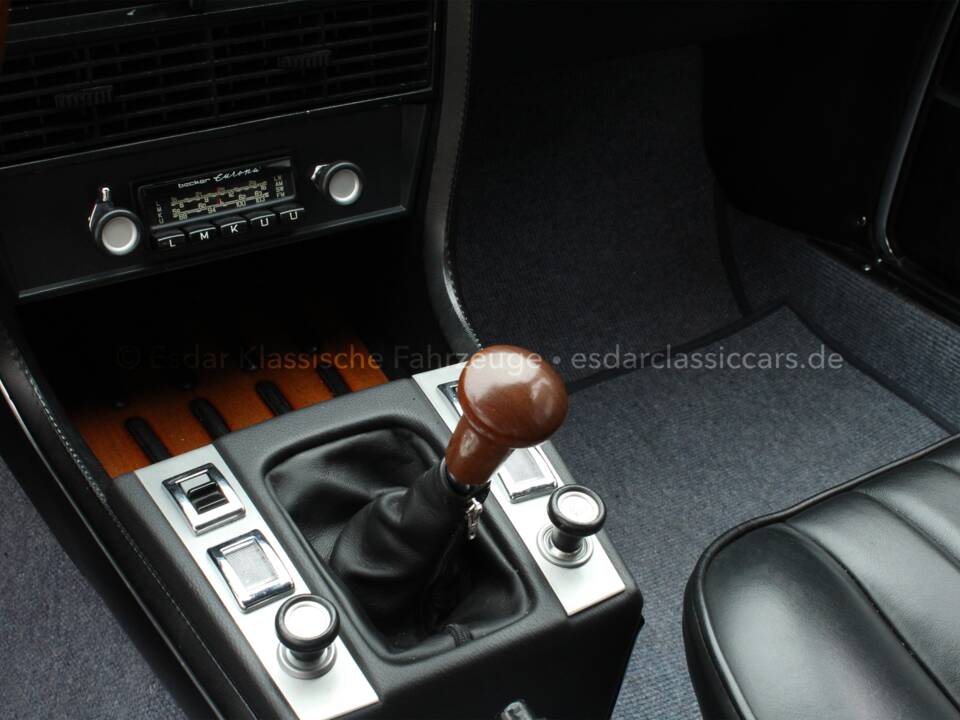 Image 34/42 de BMW 3.0 CSi (1972)