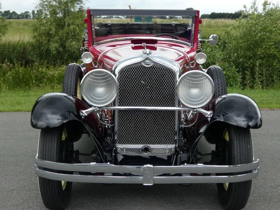 Image 16/22 of Marmon 68 (1929)