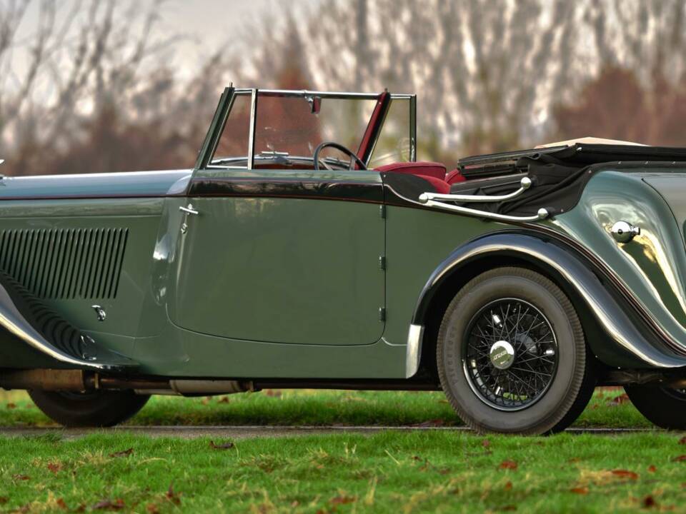 Image 8/50 of Bentley 4 1&#x2F;4 Litre (1939)