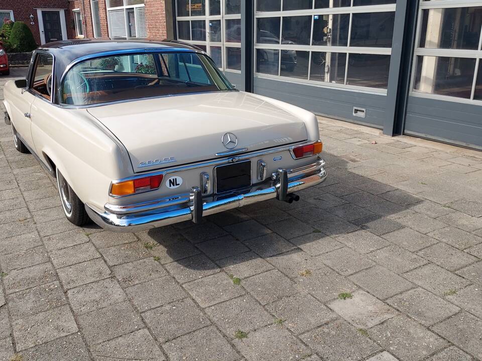 Bild 4/29 von Mercedes-Benz 280 SE (1968)