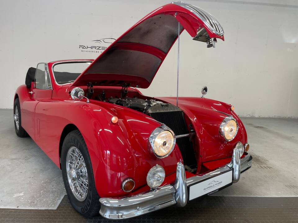Imagen 18/38 de Jaguar XK 140 SE DHC (1955)