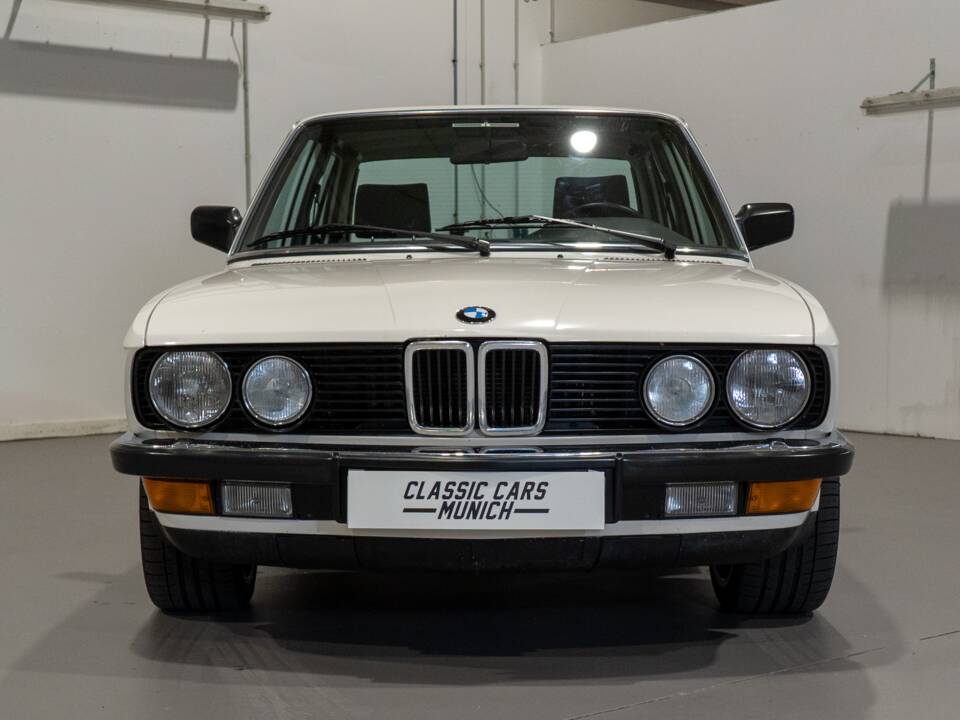 Afbeelding 8/52 van BMW 528i (1984)
