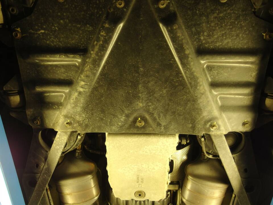 Immagine 78/93 di Maserati GranCabrio 4.7 (2010)