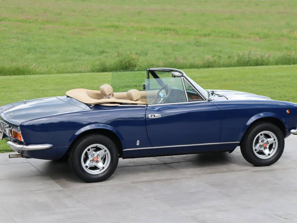 Image 48/50 of FIAT 124 Spider CS1 (1978)