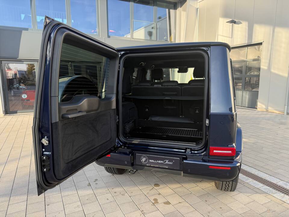 Image 12/30 of Mercedes-Benz G 500 (LWB) (2023)