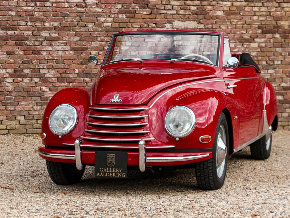 Image 36/50 of DKW Sonderklasse (1954)