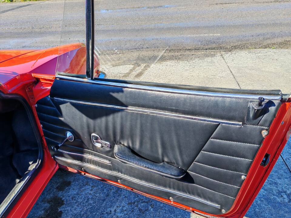 Image 26/39 of FIAT 850 Sport Spider (1969)