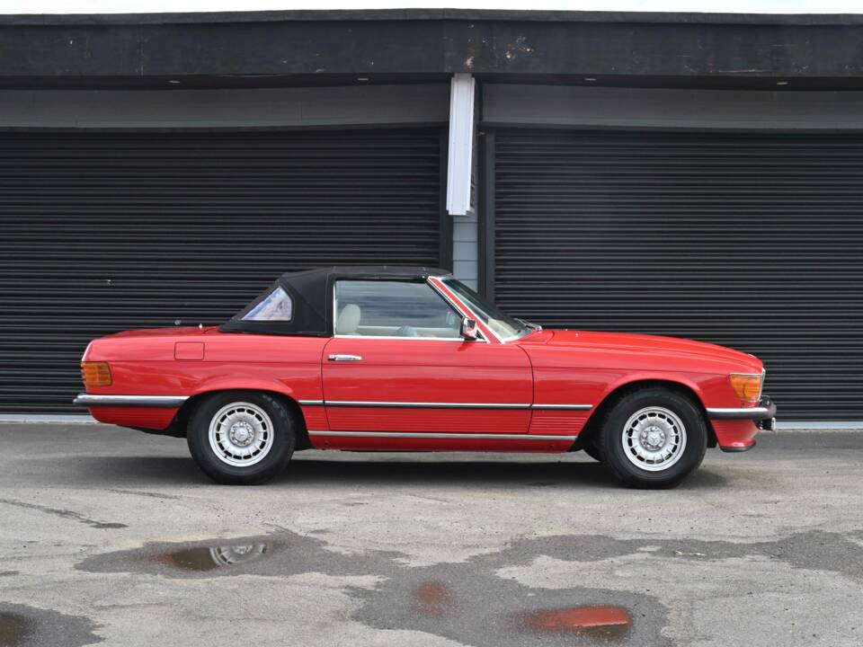 Image 44/50 of Mercedes-Benz 350 SL (1979)