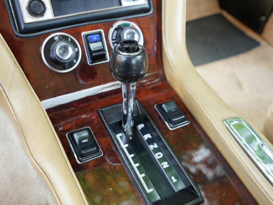 Immagine 31/50 di Jensen Interceptor MK III (1976)