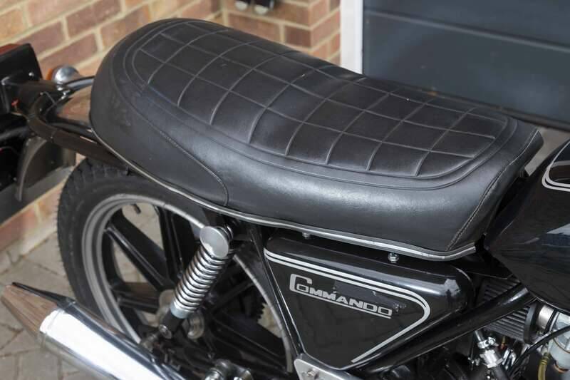 Image 27/30 of Norton Commando 750 Roadster (1972)