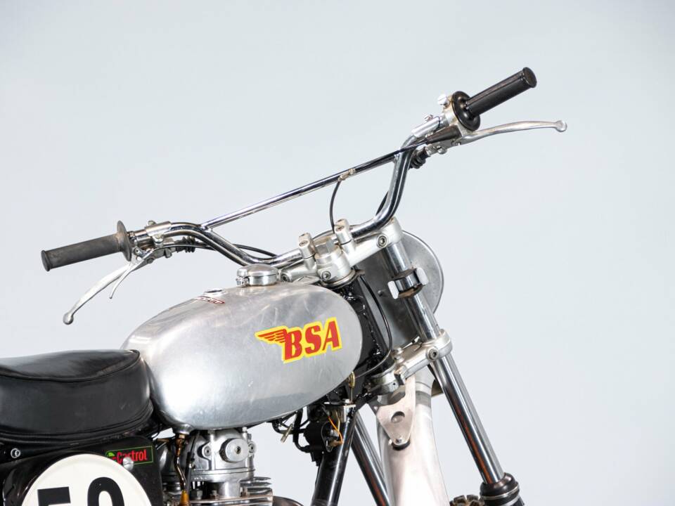 Bild 39/50 von BSA DUMMY (1974)