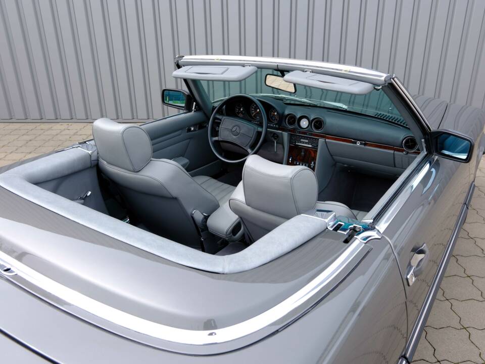 Image 88/97 de Mercedes-Benz 560 SL (1987)