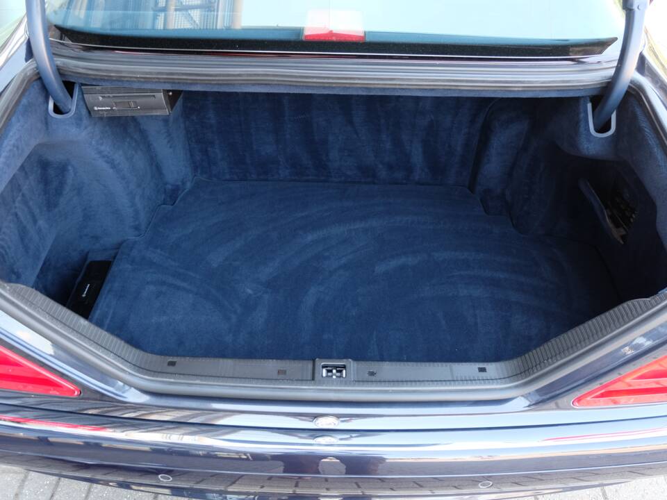 Image 62/70 de Mercedes-Benz CL 500 (1997)