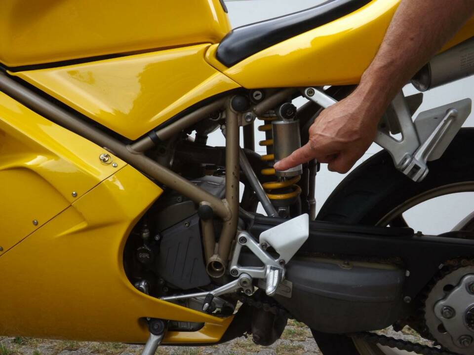 Immagine 45/50 di Ducati 748 Biposto (2000)