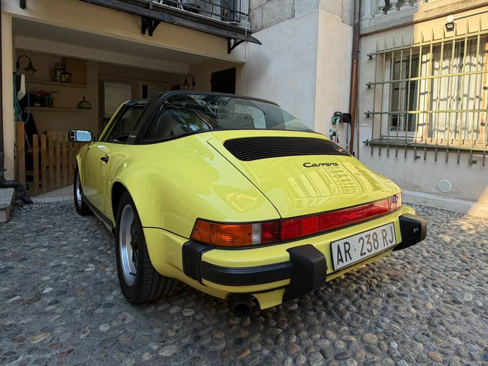 Bild 4/10 von Porsche 911 Carrera 3.2 (1987)