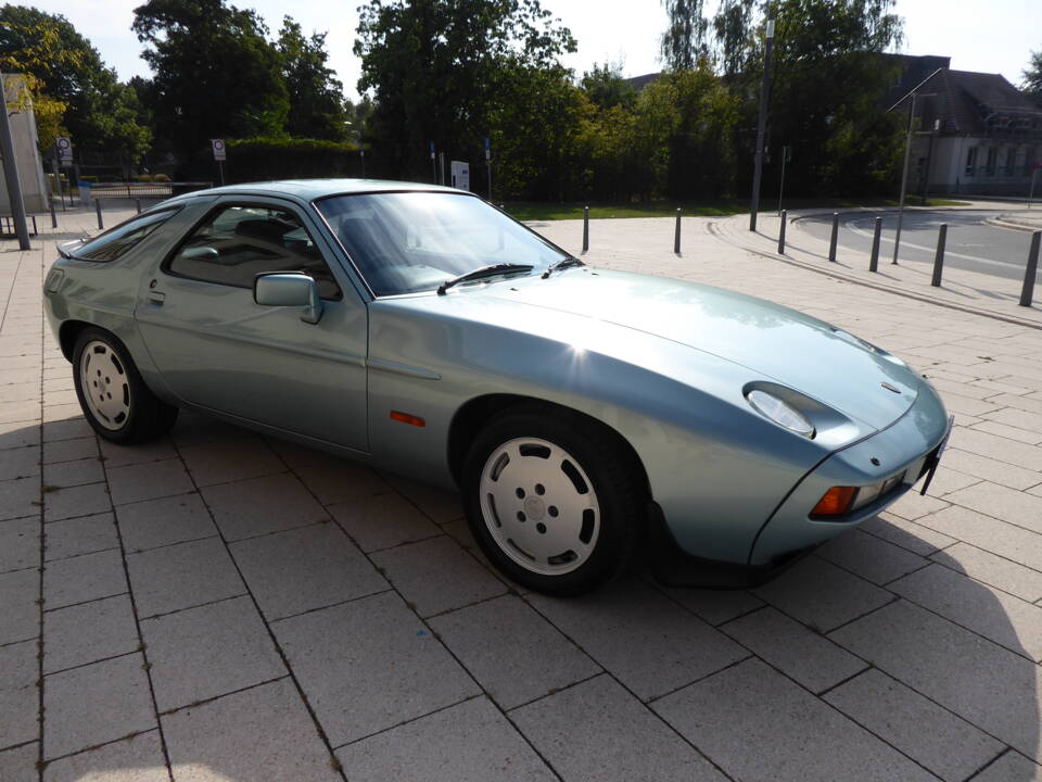 Imagen 17/70 de Porsche 928 S (1985)