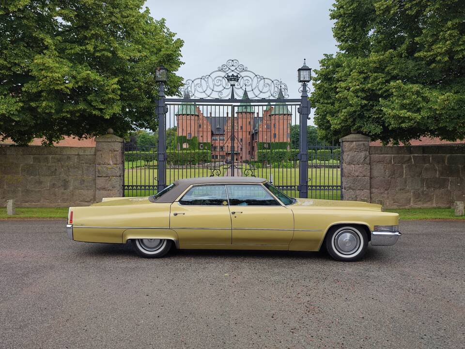Imagen 6/25 de Cadillac Sedan DeVille (1970)