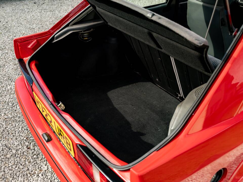 Afbeelding 22/45 van Ford Escort turbo RS (1990)