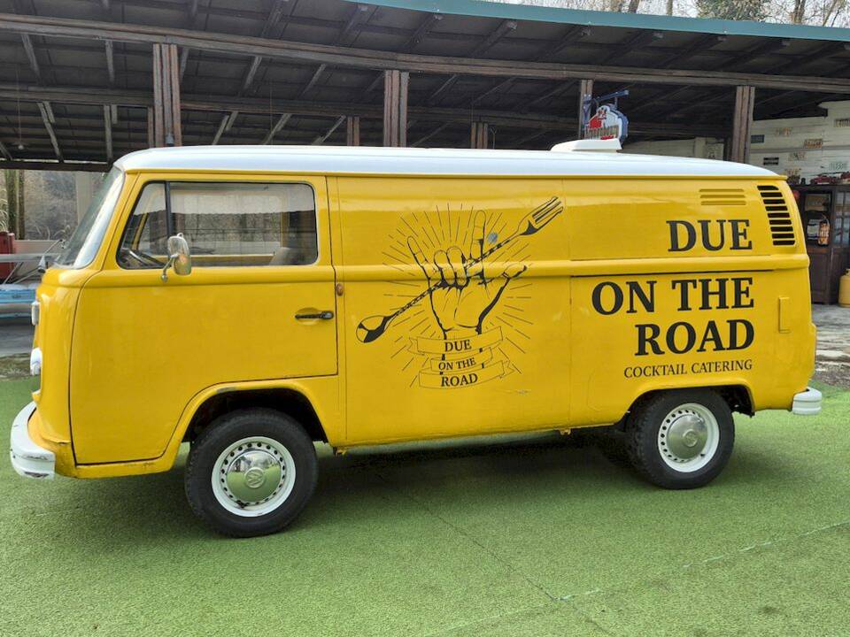Bild 4/50 von Volkswagen T2b Kastenwagen (1976)