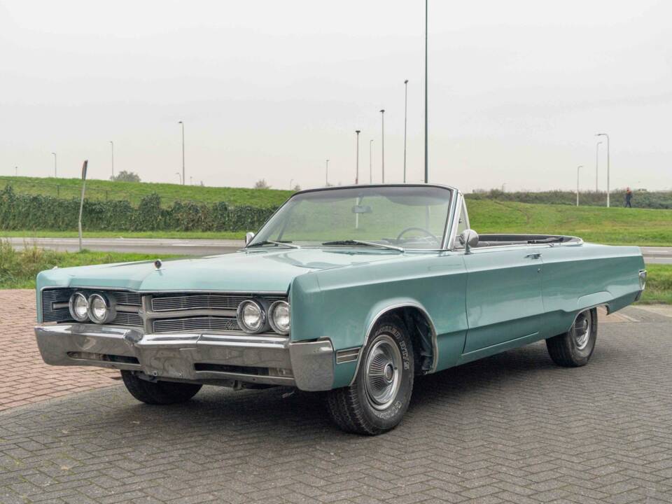 Bild 7/8 von Chrysler 300 (1967)