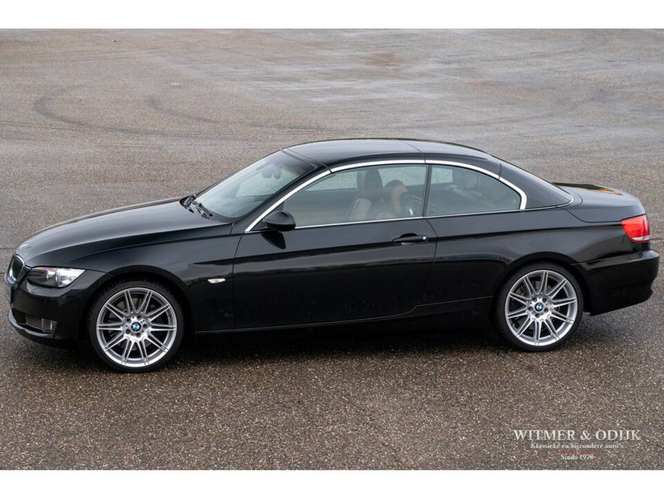 Image 3/32 de BMW 335i (2008)
