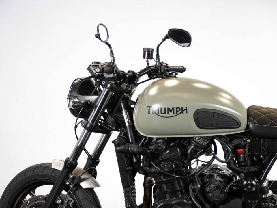 Immagine 24/50 di Triumph Trident 900 (1994)