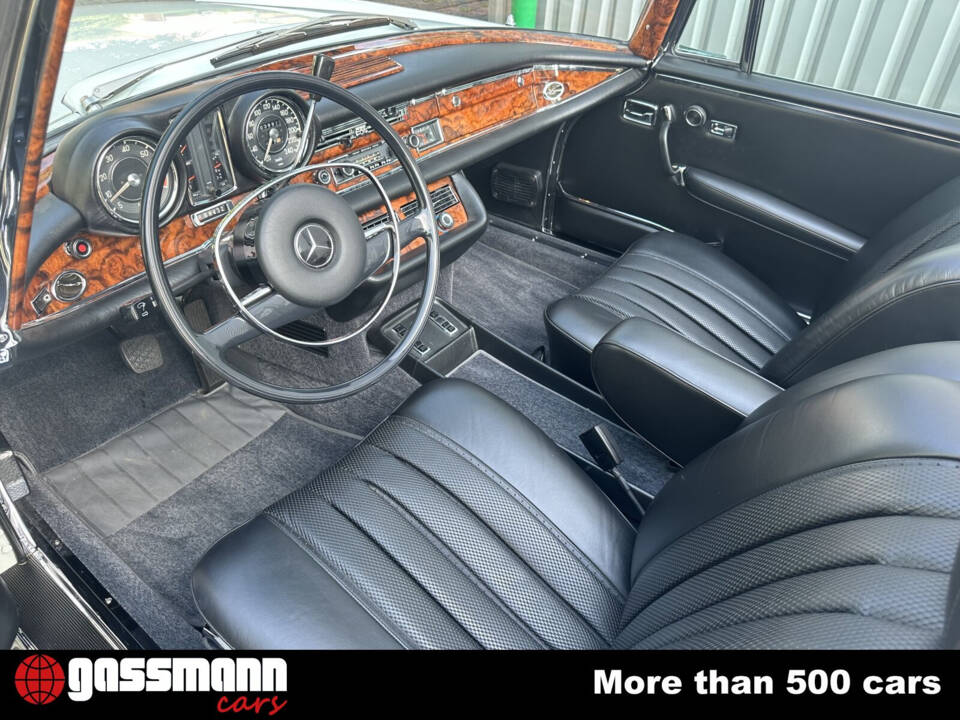 Imagen 10/15 de Mercedes-Benz 280 SE 3,5 (1970)