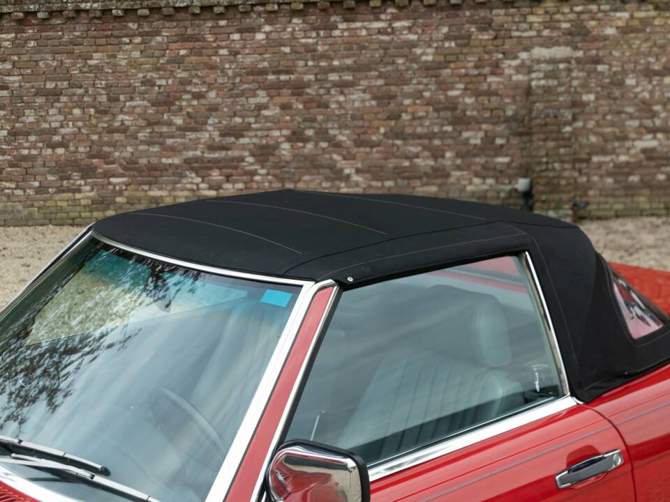 Imagen 21/50 de Mercedes-Benz 560 SL (1986)