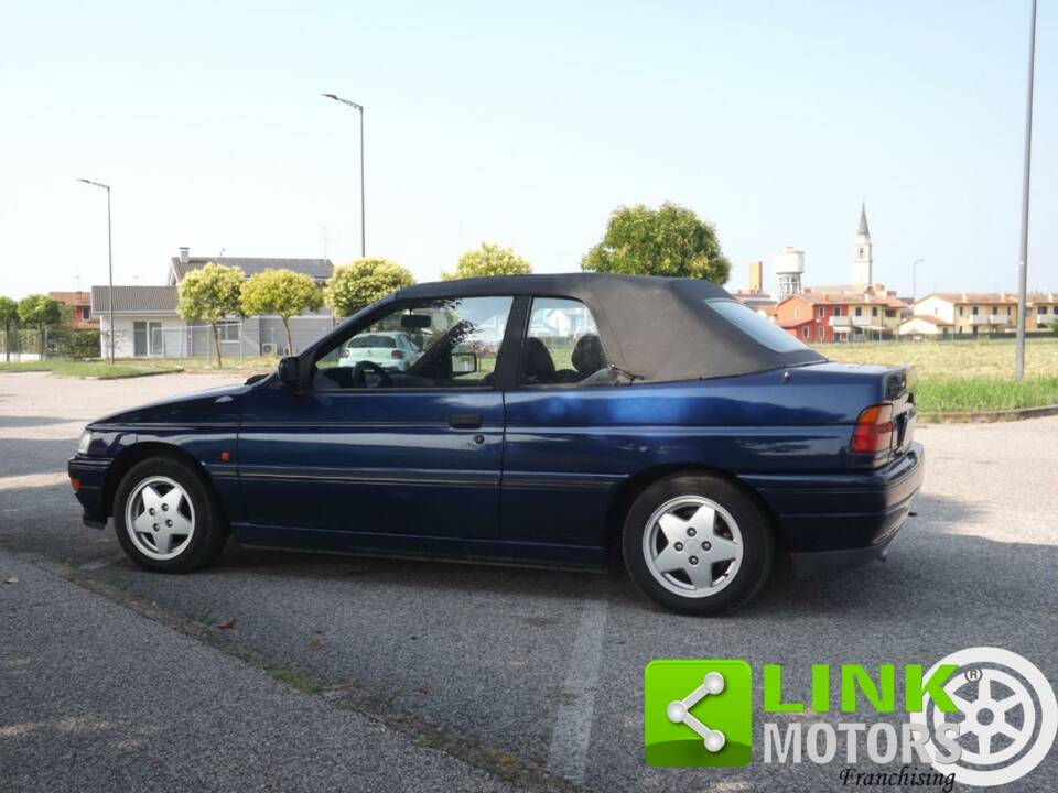 Afbeelding 3/10 van Ford Escort 1.8 16v (1992)