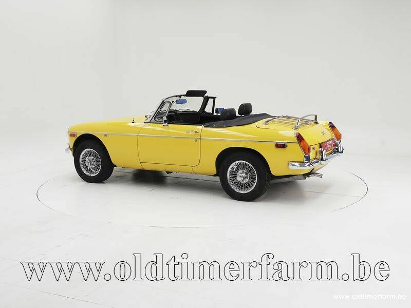 Image 4/15 of MG MGB (1978)