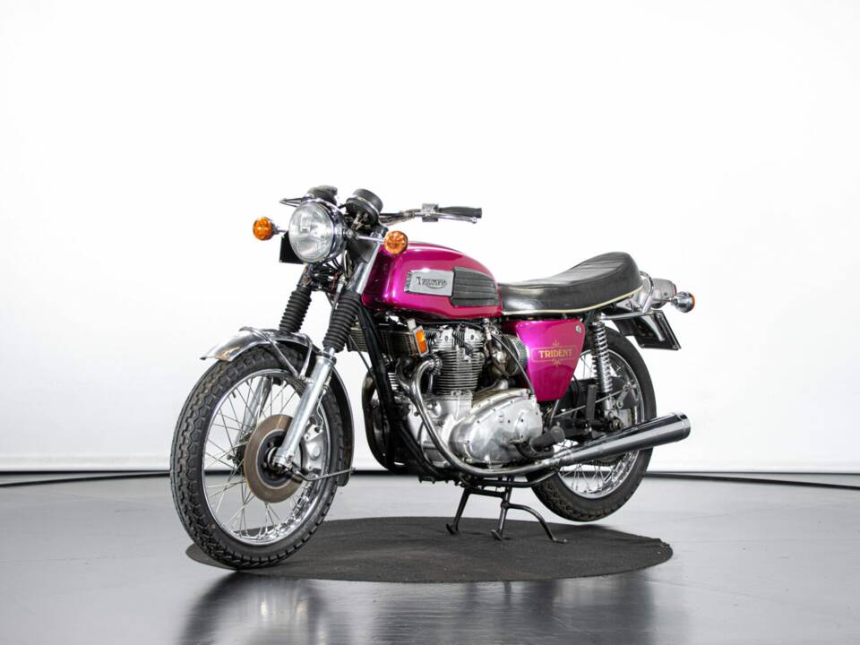 Image 8/50 de Triumph T 150 V Trident (1974)