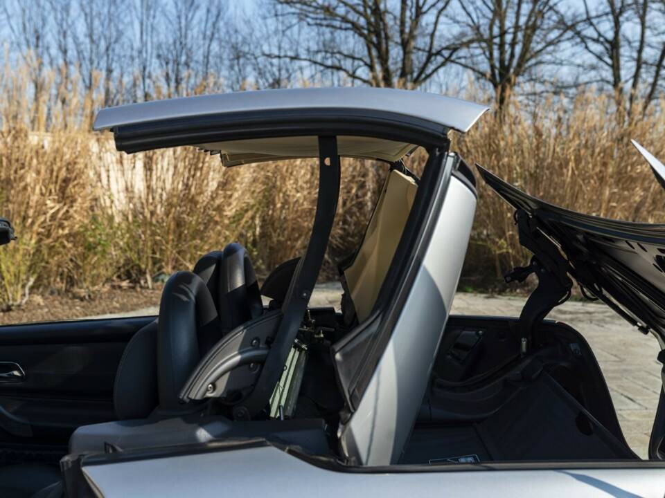 Image 18/50 de Mercedes-Benz SLK 320 (2001)