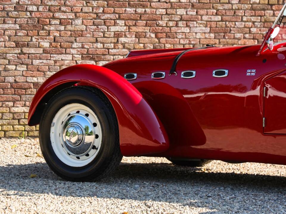 Image 37/50 of Healey Silverstone (1950)