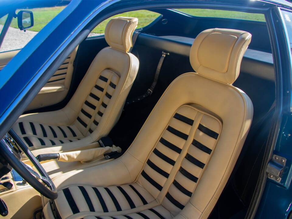 Image 12/17 de Ferrari 365 GTB&#x2F;4 Daytona (1973)