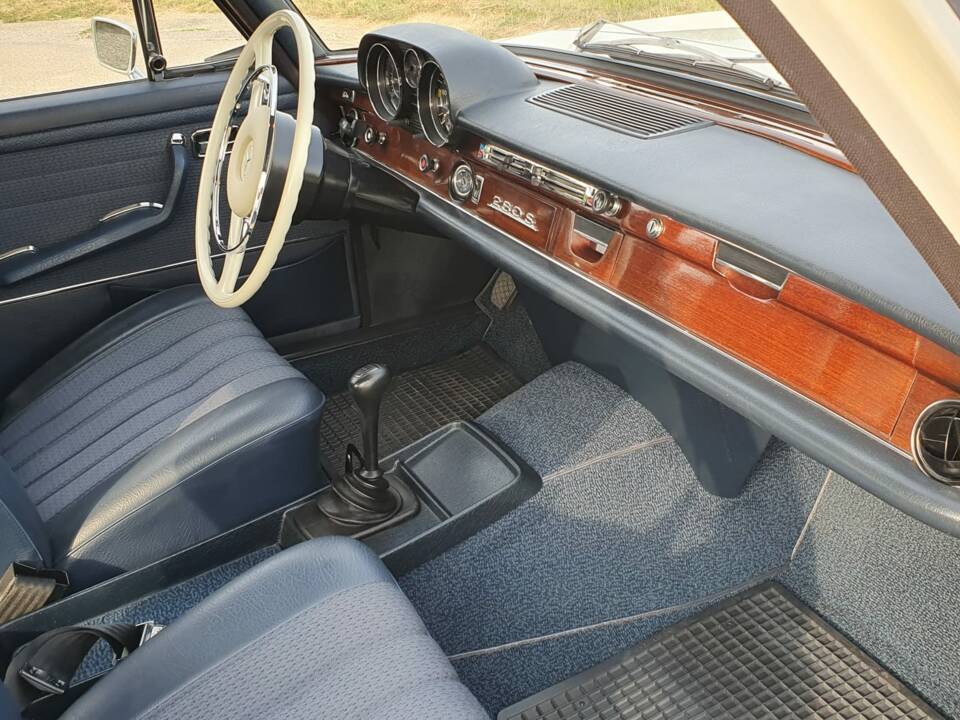 Imagen 11/19 de Mercedes-Benz 280 S (1972)