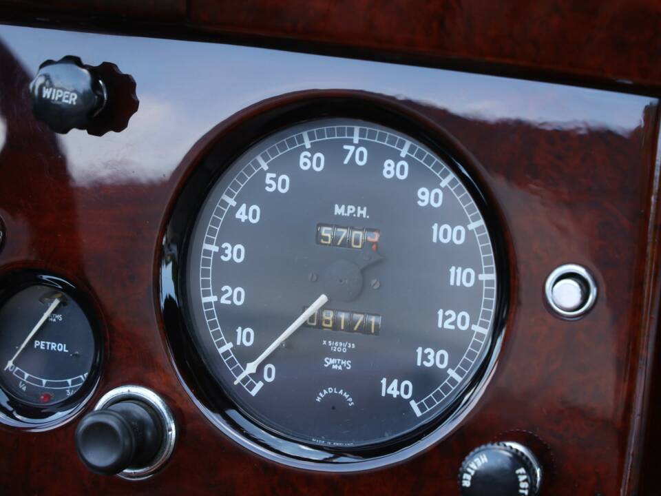 Bild 45/50 von Jaguar XK 120 DHC (1953)
