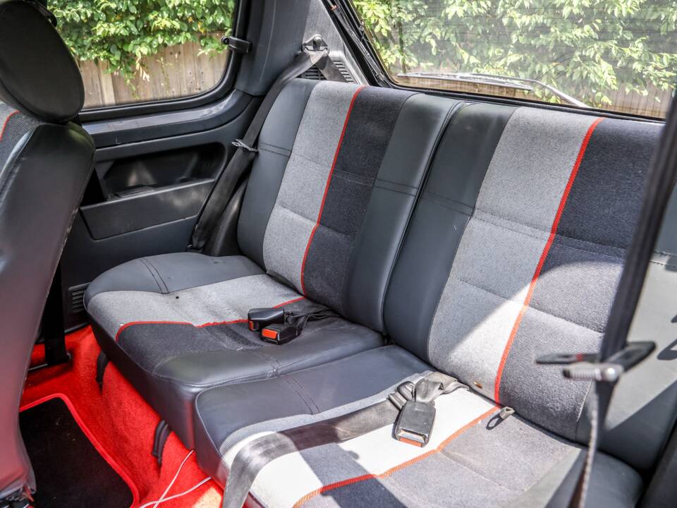 Bild 14/33 von Peugeot 205 GTi 1.9 (1987)