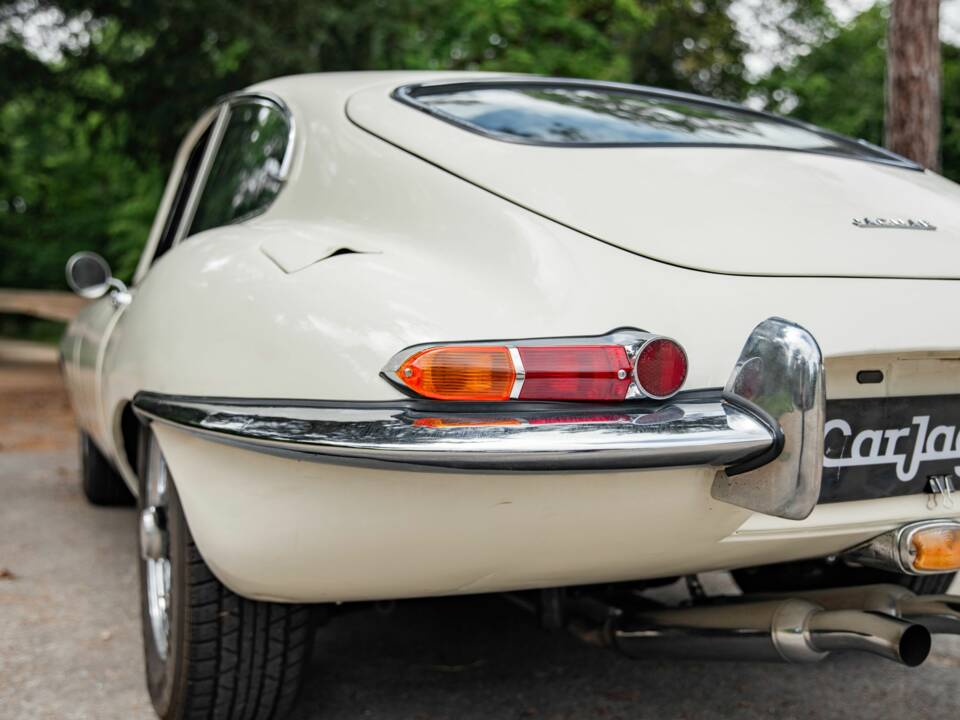 Image 17/50 de Jaguar Type E 3.8 (1963)