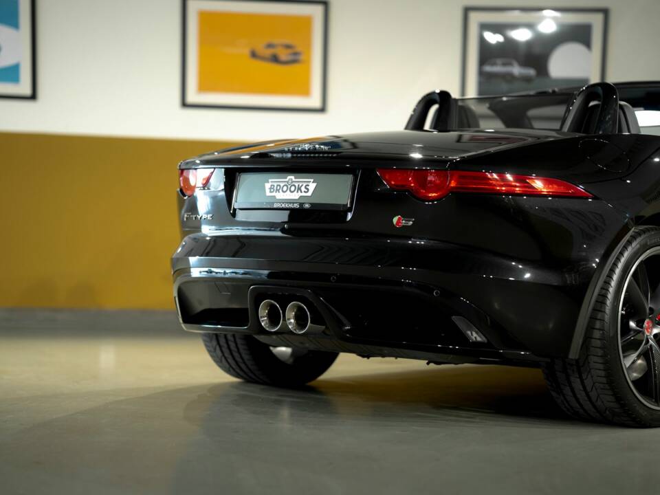 Bild 23/44 von Jaguar F-Type S (2014)