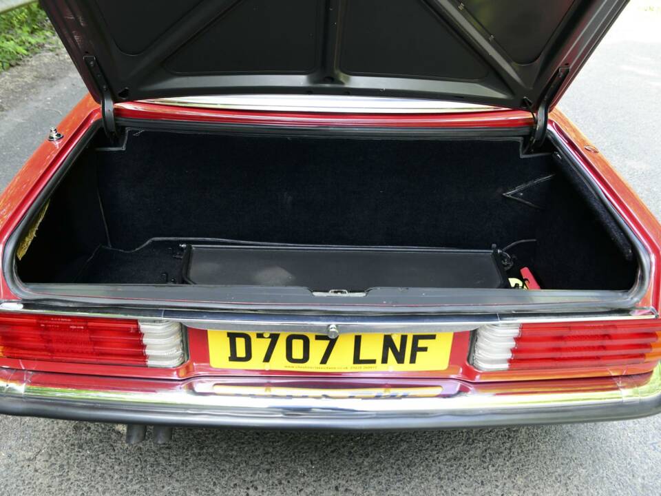 Image 36/50 of Mercedes-Benz 300 SL (1988)